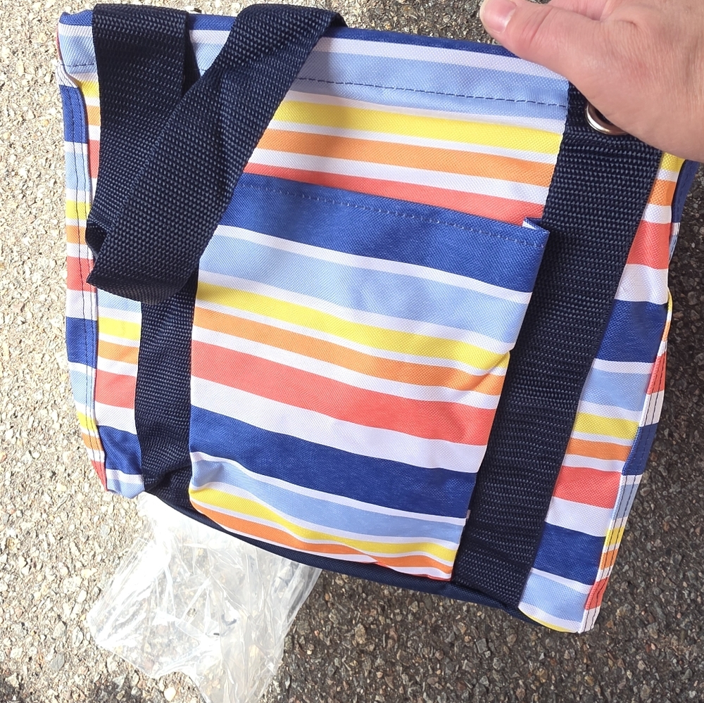 thirty- one small utility tote in vista stripe